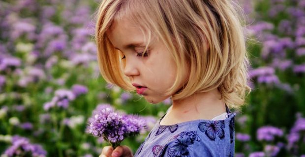 טיפול בתינוקות וילדים בעזרת פרחי באך
